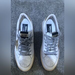 Ballstar Golden Goose's; gold heel tab and star with logo laces. Size 38